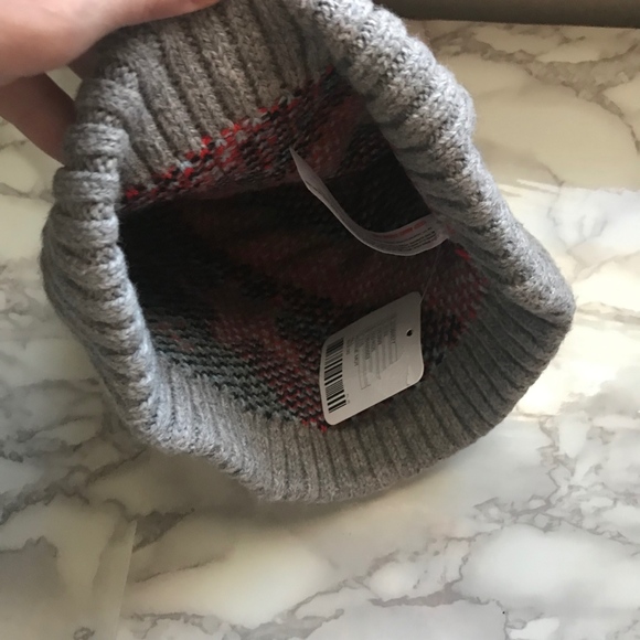 Urban Outfitters Gray Stars Pom Pom Beanie - Picture 4 of 4